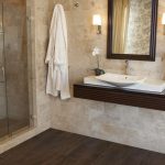 30 Diseños de baños con piso de madera