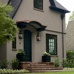 Colores que harán que la fachada de tu casa se vea moderna