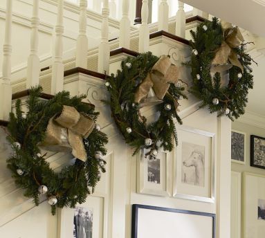  Ideas navideñas para decorar las escaleras
