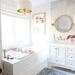 Ideas para baños decorados con color blanco