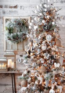Navidad 2017 tendencias en decoración arbol blanco con dorado