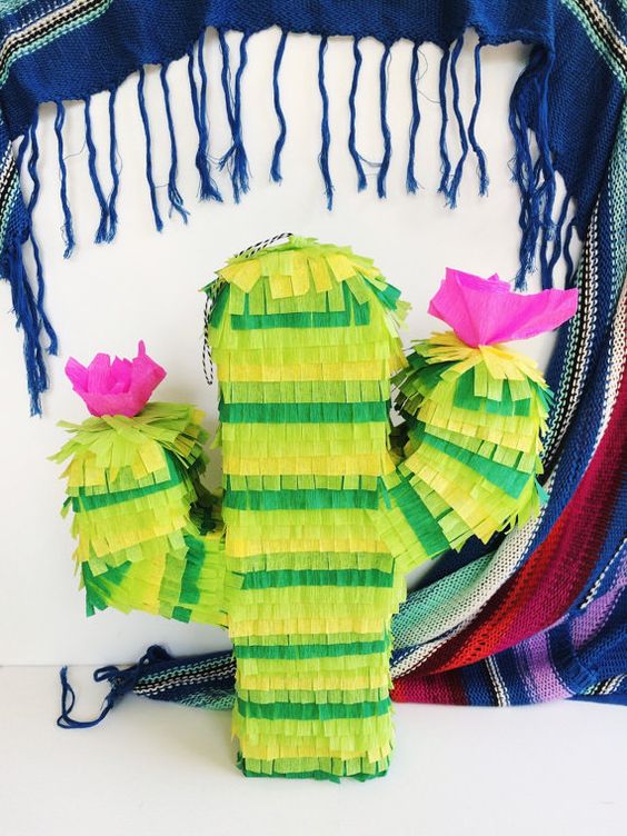 Piñatas para fiestas mexicanas