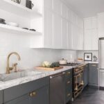 Ideas para combinar gabinetes de cocina color gris