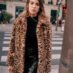 Looks con abrigos animal print de leopardo