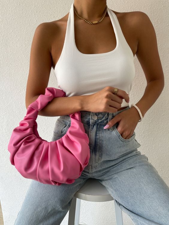 Ideas de looks con bolsas color rosa