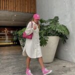 Outfits con tenis converse color rosa