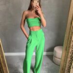 Conjuntos de moda en color verde