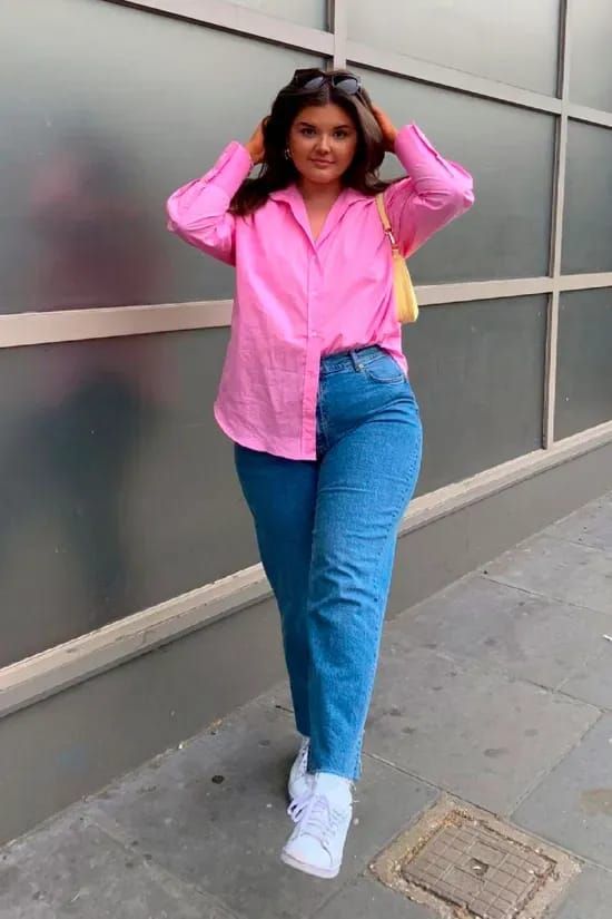 Mom jeans con camisa