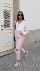 Outfits blanco con rosa
